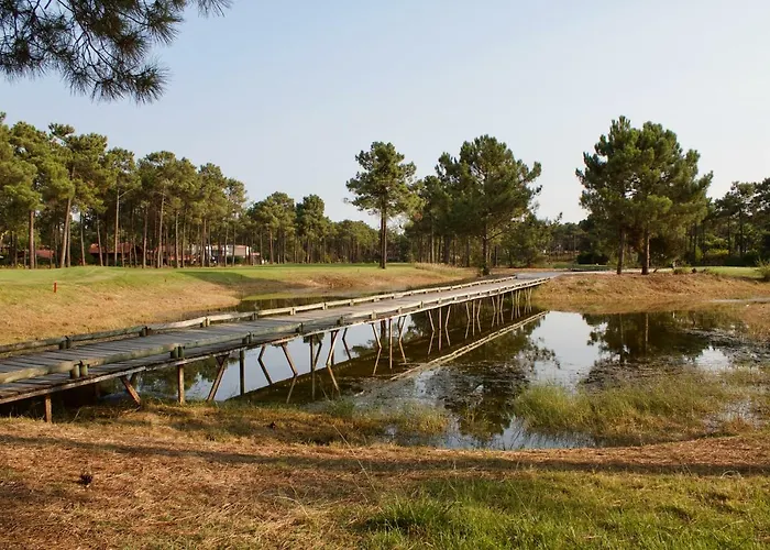 Design House Aroeira Golf Charneca (Setubal)