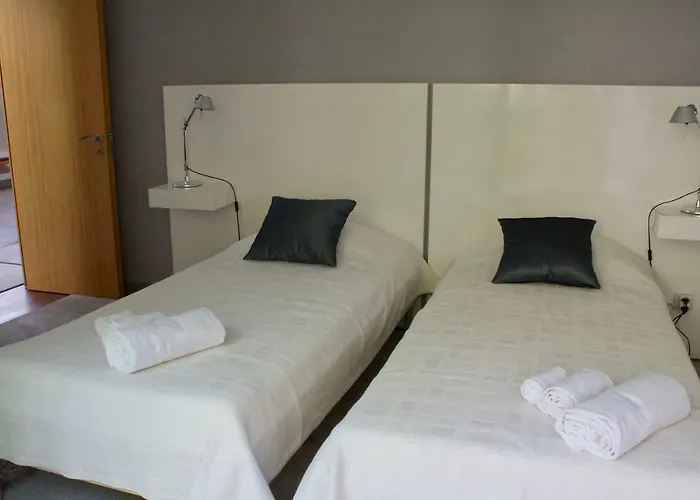 Design House Aroeira Golf Villa *